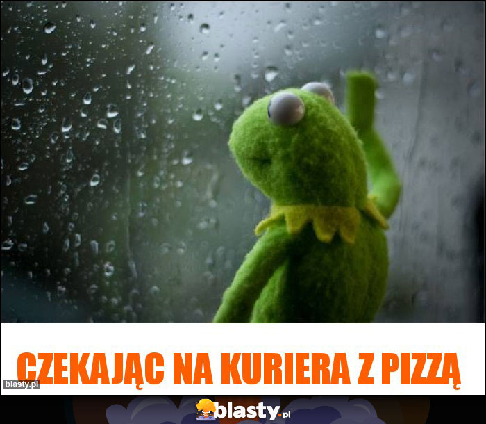 Czekając na kuriera z pizzą