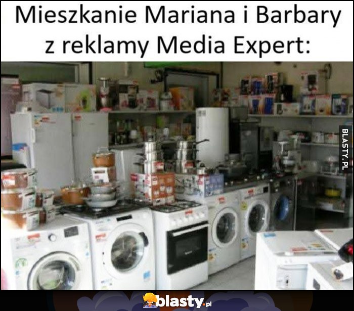 Mieszkanie Mariana i Barbary z reklamy Media Expert całe zagracone sprzętem RTV AGD